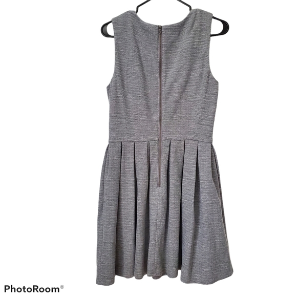 Aritzia Talula Waldorf dress in grey - Picture 3 of 5